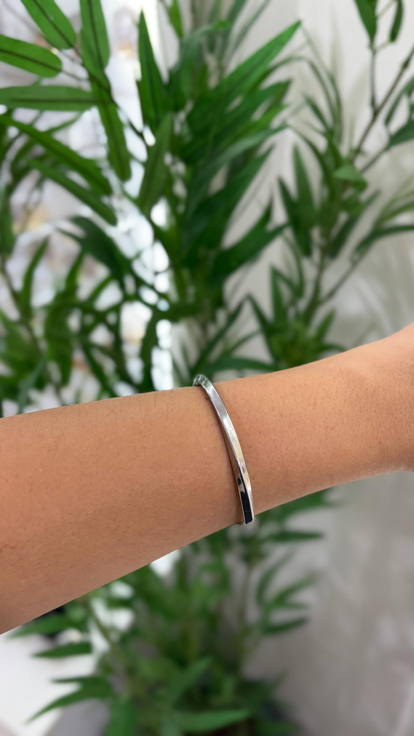 bracelete minimalista prata aço