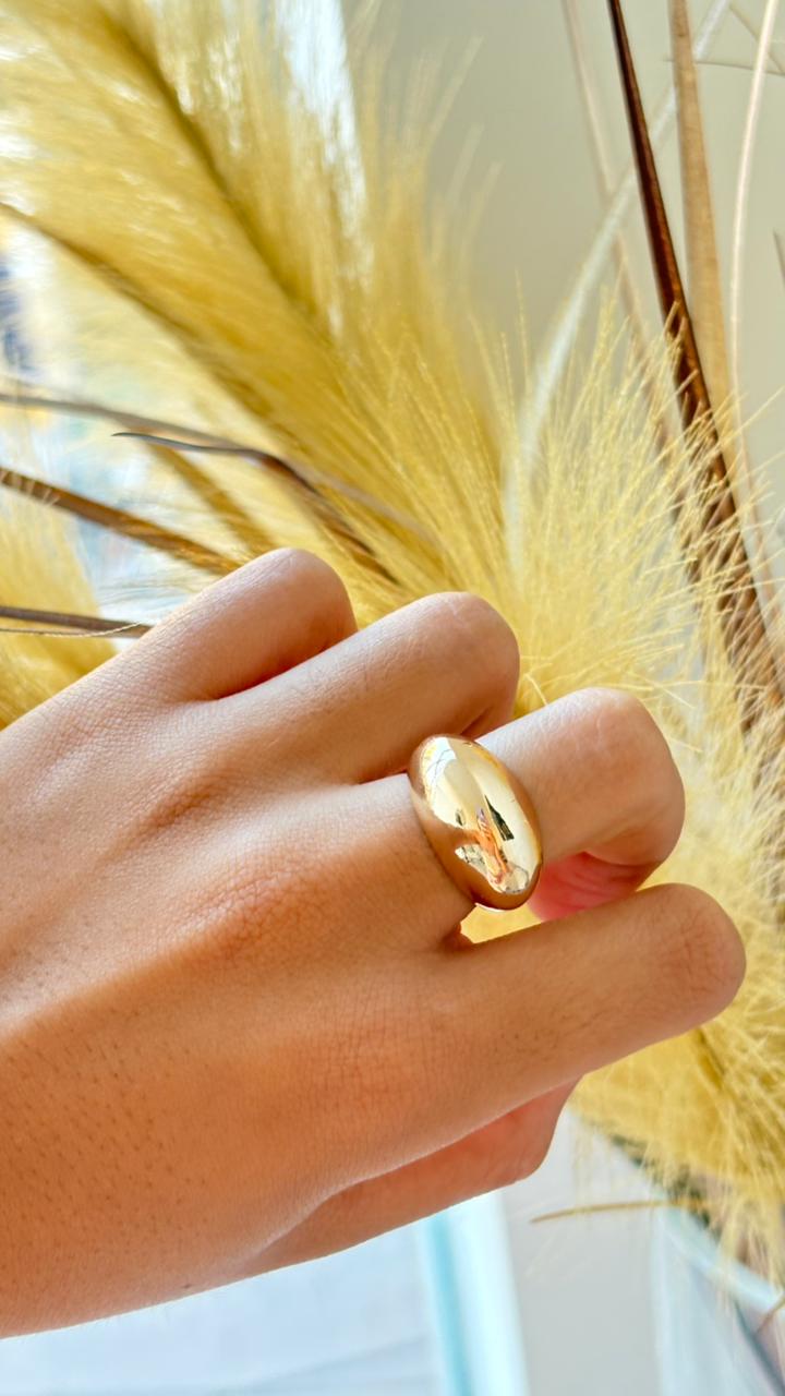 anel dourado arredondado meio max