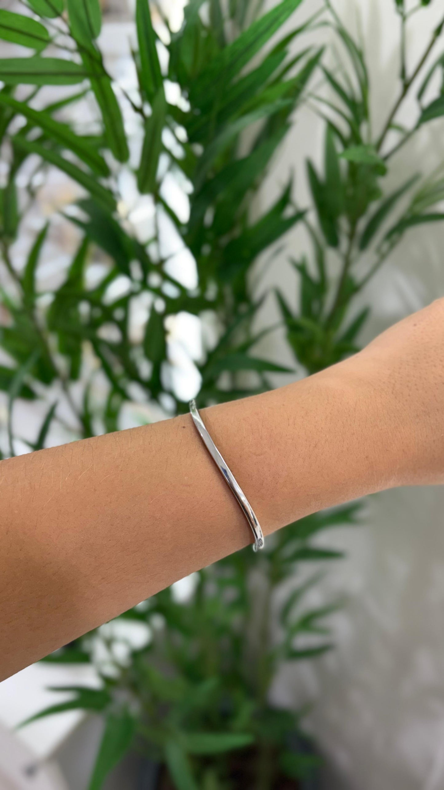 bracelete prata minimalista details