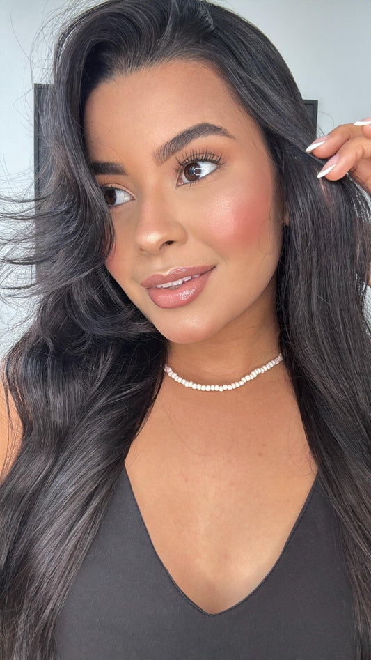 colar choker de  miçanga branca
