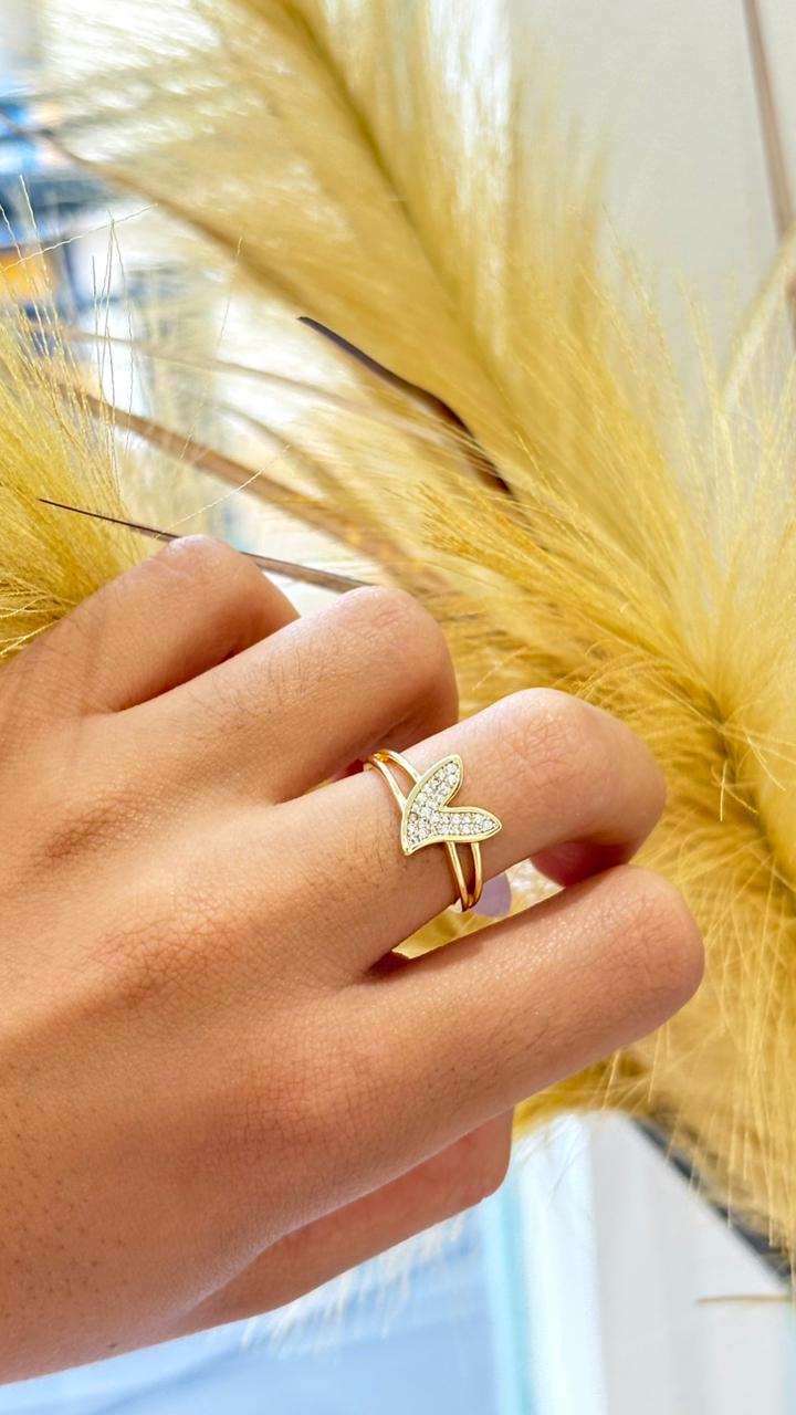 anel dourado  fio duplo coração cravejado