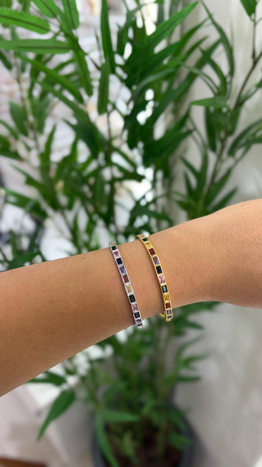 bracelete quadradinhos coloridos dourado