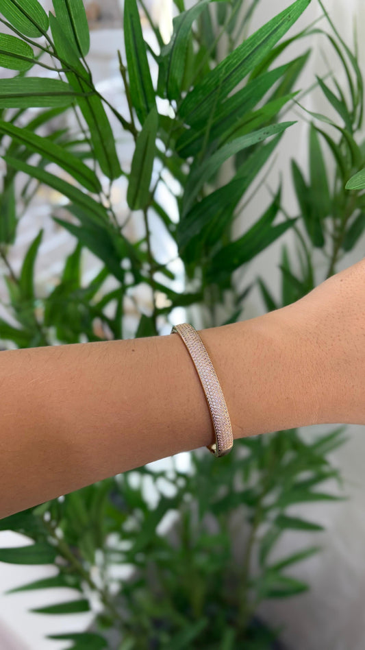 bracelete cravejado dourado