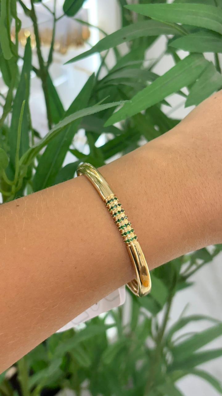 BRACELETE DOURADO COM PEDRARIA VERDE ESMERALDA