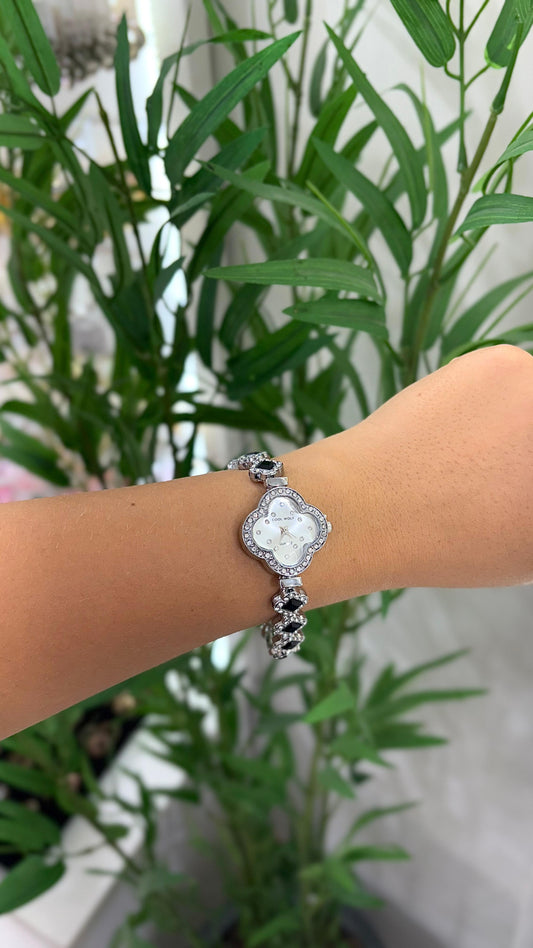 relógio inspiração Van Cleef prata com preto