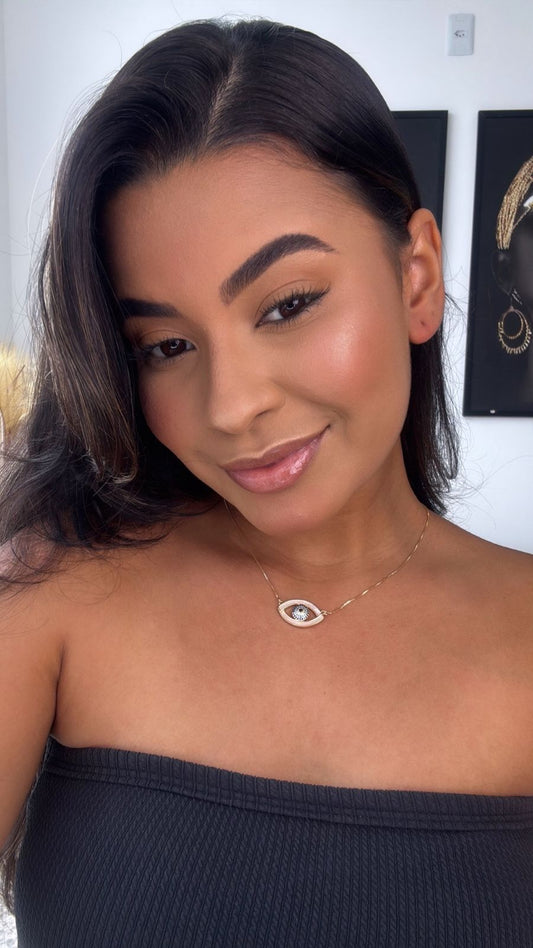 colar dourado olho grego cravejado