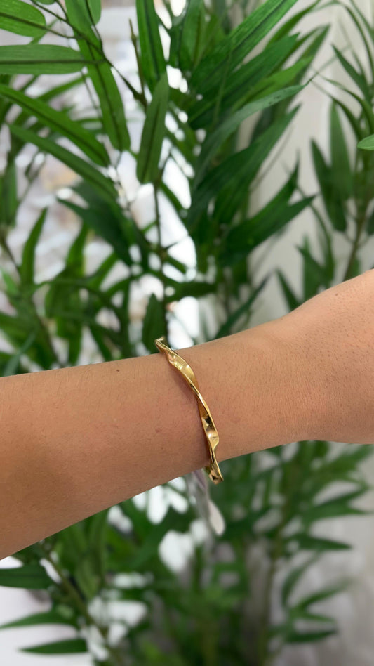 bracelete dourado reverso