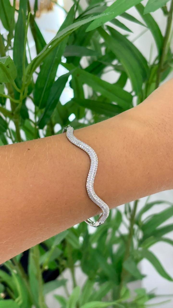 bracelete minimalista ondas cravejado prata