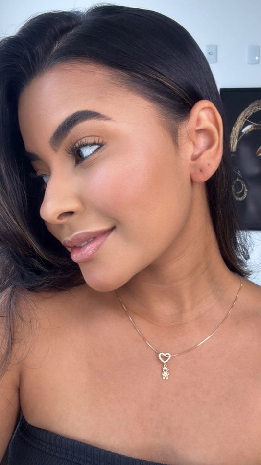 colar dourado coração vasado com filho