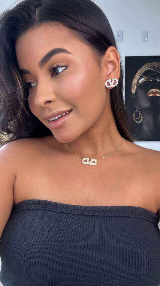 conjunto colar e brinco inspiração valentino dourado