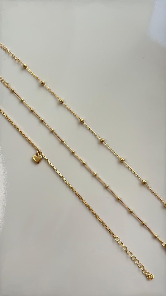trio de pulseira minimalista bolinhas e coração com pedinha