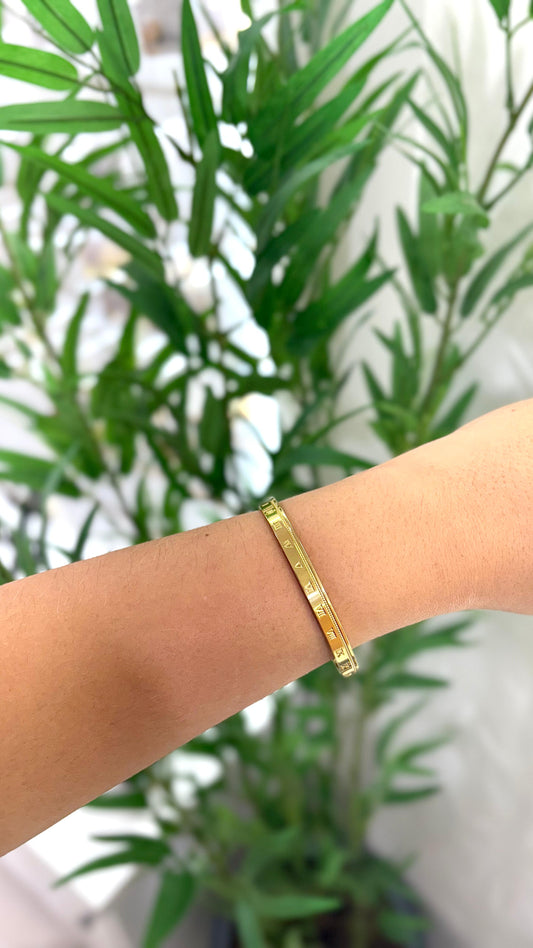 bracelete clássico números romanos dourada