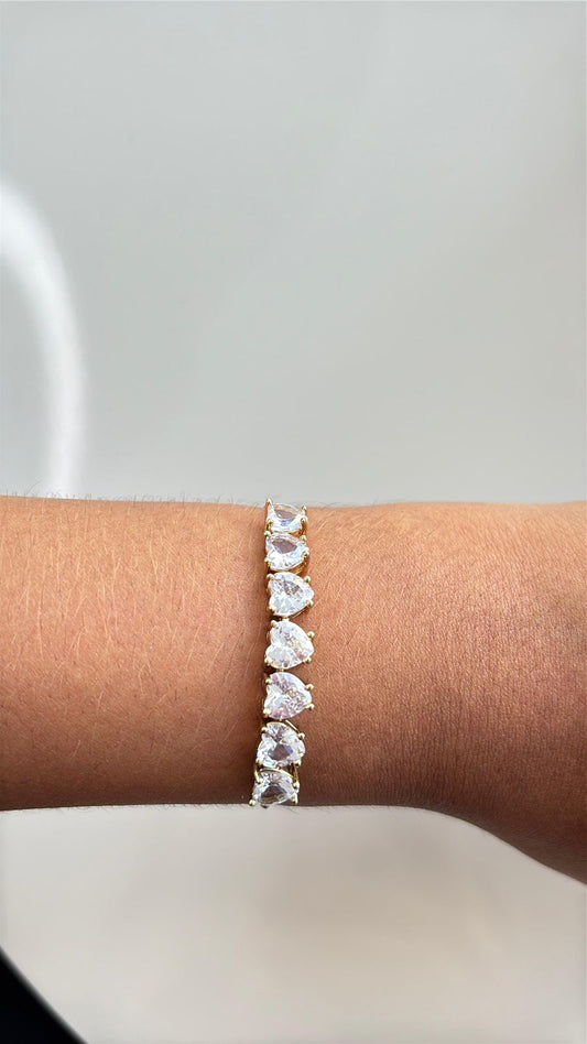 pulseira cravejada com coração prata e fecho gravatinha