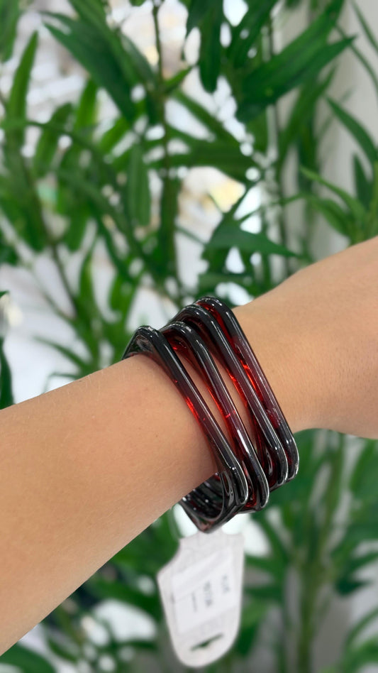 bracelete acrílico marrom escuro transparente com 4 unidades