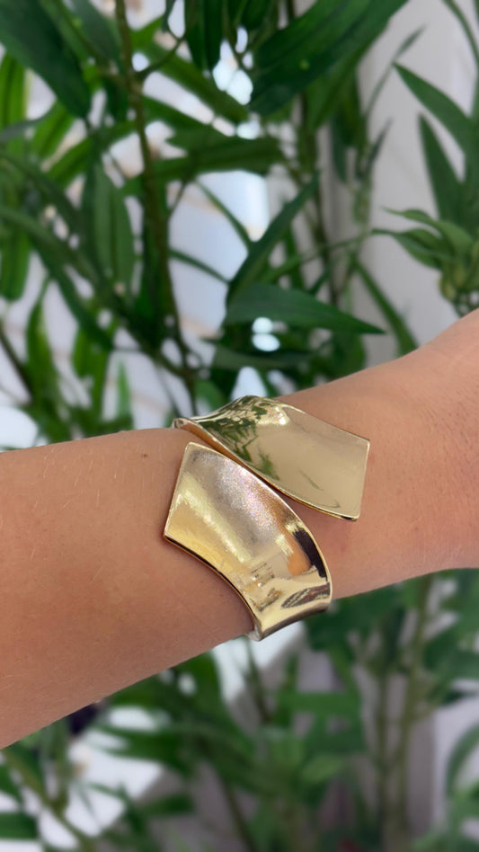 bracelete dourado encontros