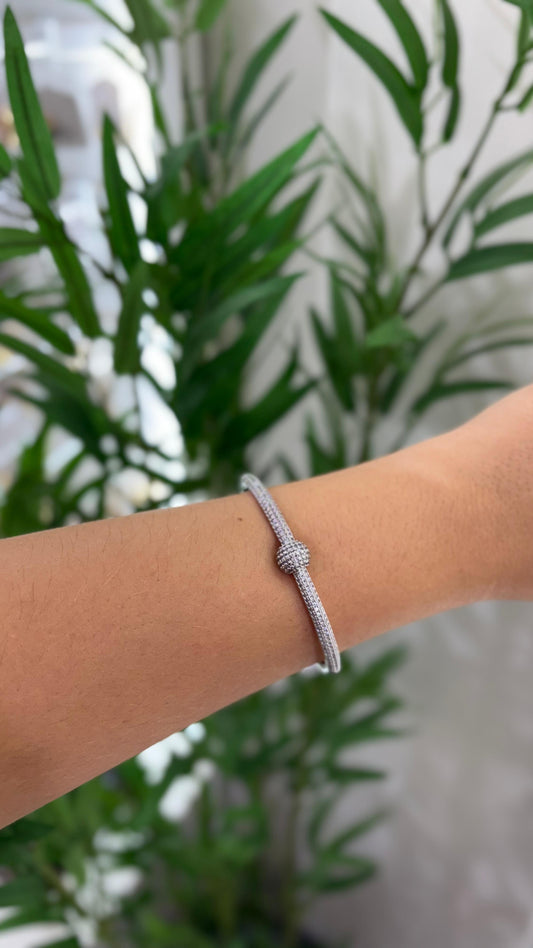 bracelete prata com bolinha de strass
