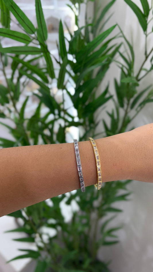 bracelete quadradinhos com transparência dourado