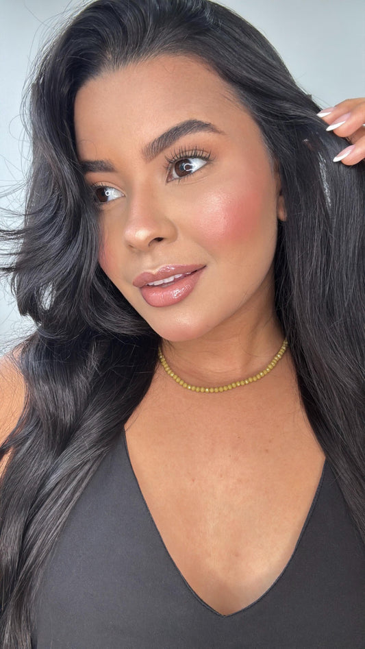 colar choker de  miçanga marrom claro brilhoso