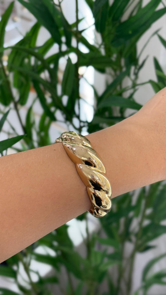 bracelete dourado caracol