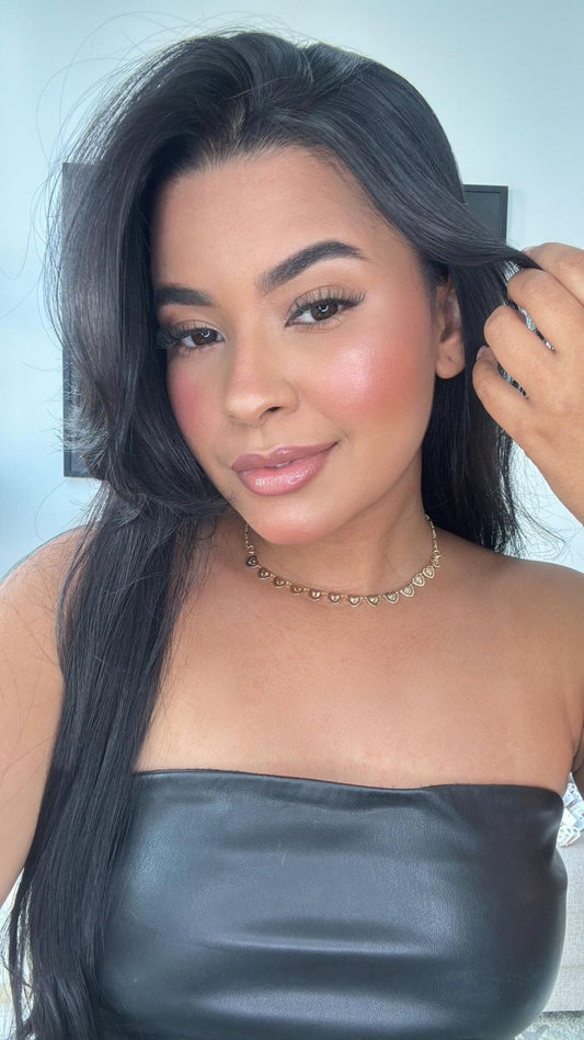 colar choker coraçãozinho dourado